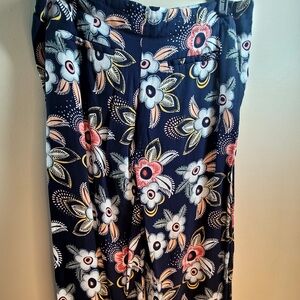 Talbots Womans 100% Rayon Floral Crop Pants Size 14